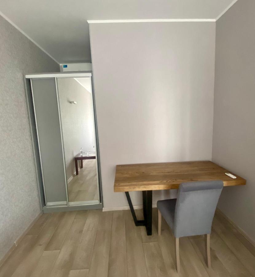 Pallada Hotel Ternopil Bagian luar foto